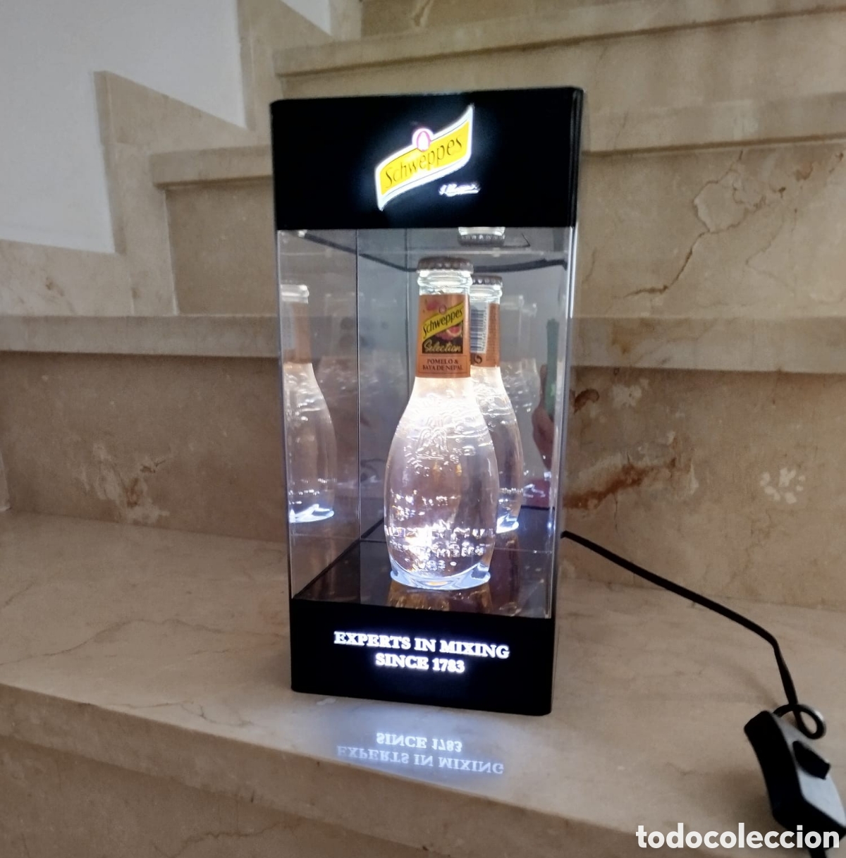 Otras botellas y bebidas antiguas de colecci&oacute;n: Expositor con luz Schweppes - Foto 2
