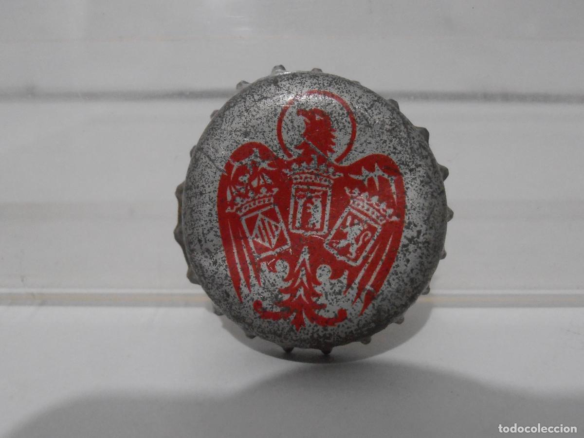 Colecionismo de Outras Garrafas e Bebidas: ANTIGUA CHAPA, TAPON, CORONA, CERVEZA EL AGUILA CON CORCHO