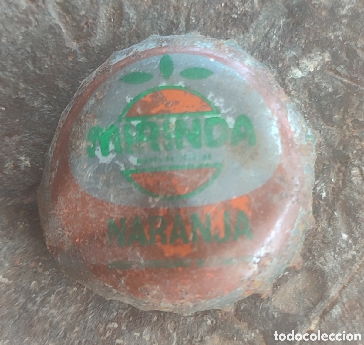 Otras Botellas y Bebidas Antiguas de colecci&oacute;n: Antiguo tap&oacute;n chapa corona de Mirinda de naranja. Ver fotos