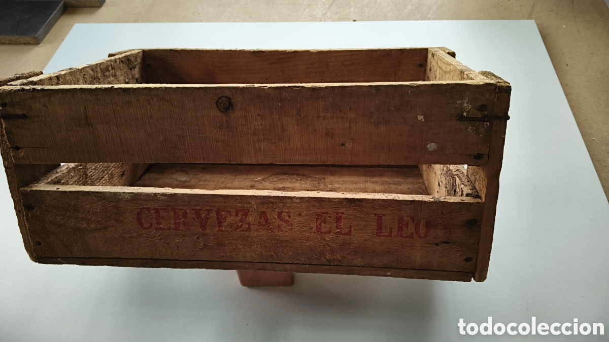 Otras Botellas y Bebidas Antiguas de colecci&oacute;n: Antigua caja de cervezas el le&oacute;n san Sebasti&aacute;n Guip&uacute;zcoa