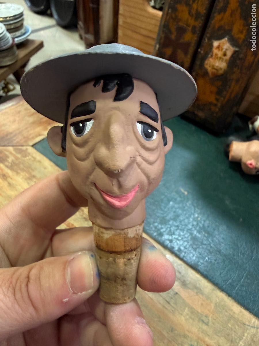 Otras Botellas y Bebidas Antiguas de colecci&oacute;n: ANTIGUO TAPON PARA BOTELLA DE TERRACOTA CON BUSTO DE PERSONAJE