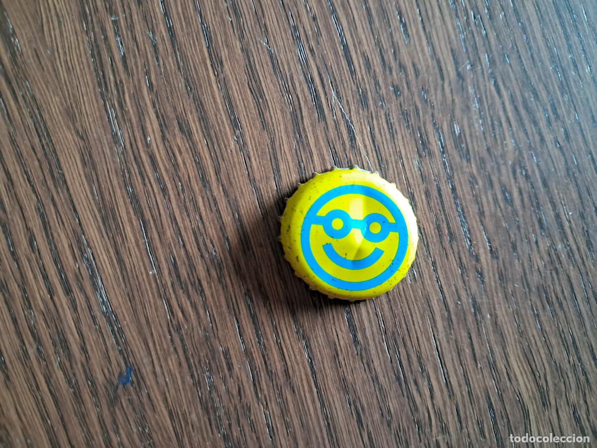 Otras Botellas y Bebidas Antiguas de colecci&oacute;n: chapa tap&oacute;n corona de bebida alcoh&oacute;lica, Vodka WKD.