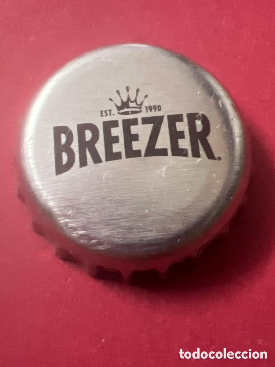 Otras Botellas y Bebidas Antiguas de colecci&oacute;n: T231. chapa tap&oacute;n corona, bebida alcoh&oacute;lica Bacardi Breezer.