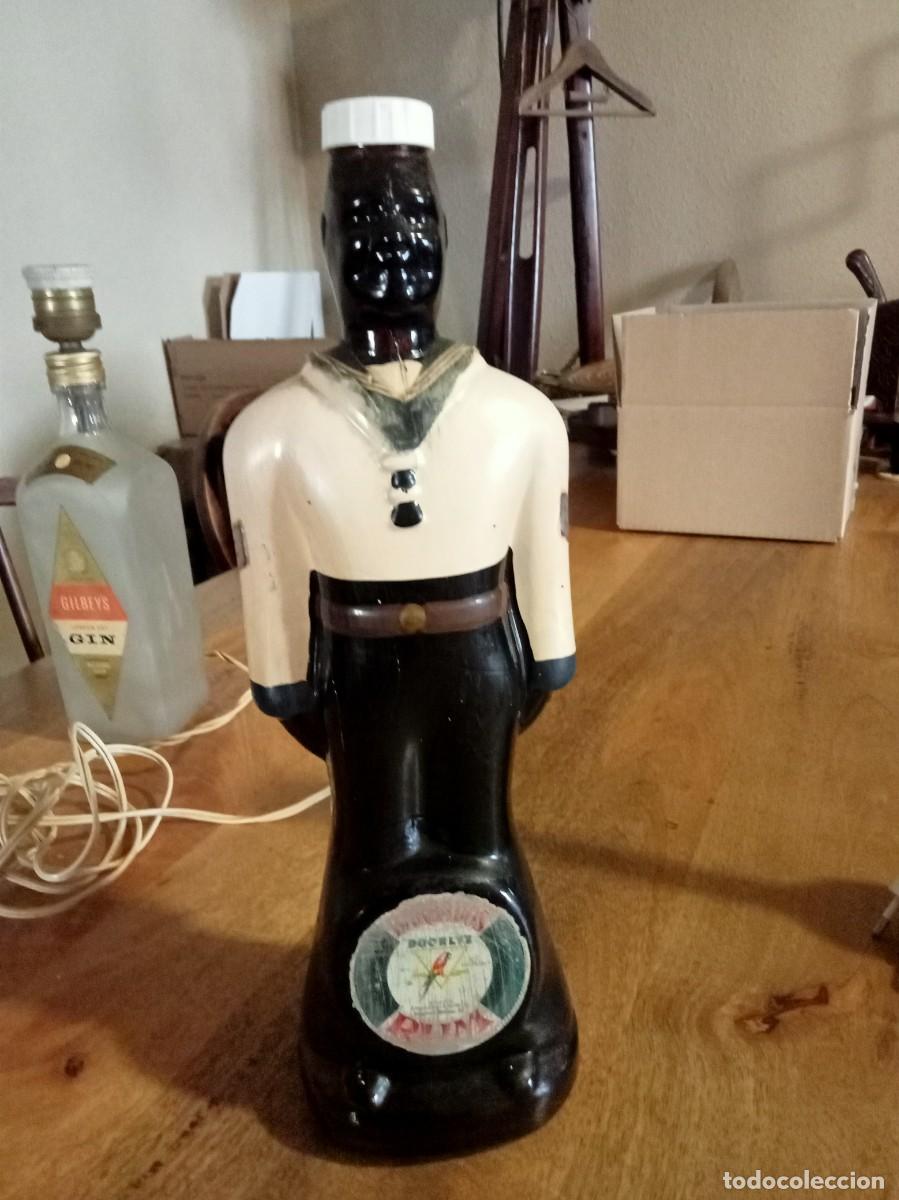 Otras Botellas y Bebidas Antiguas de colecci&oacute;n: BOTELLA RON , RUM DOORLYS DE BARBADOS CON FORMA DE MARINERO AMERICANO