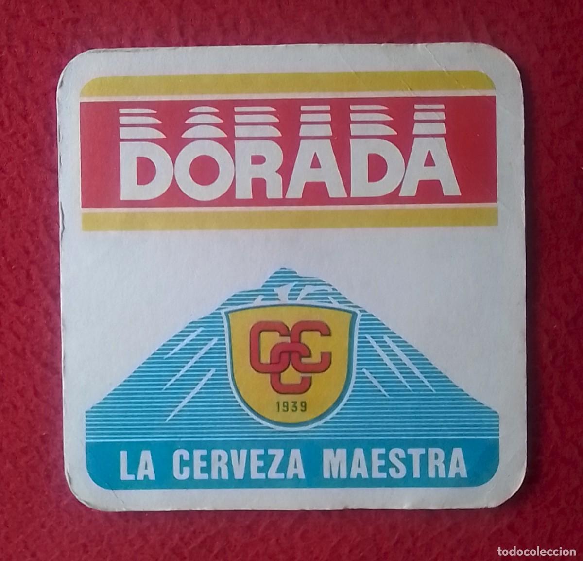 Otras Botellas y Bebidas Antiguas de colecci&oacute;n: ANTIGUO POSAVASOS COASTER MAT DORADA LA CERVEZA MAESTRA CCC 1939 AGUAPARK OCTOPUS TENERIFE CANARIAS.