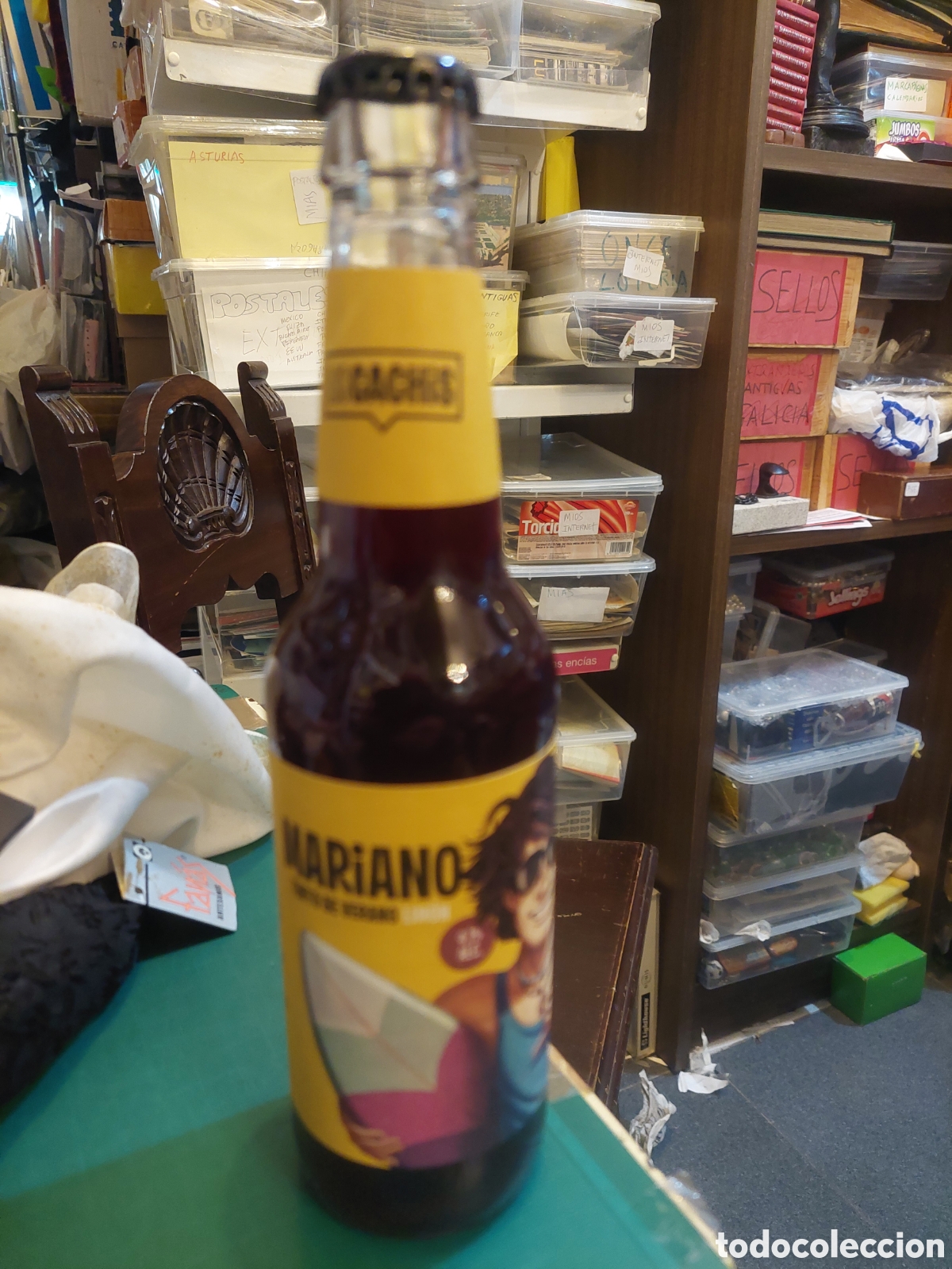 Otras Botellas y Bebidas Antiguas de colecci&oacute;n: LOS CACHIS MARIANO TINTO DE VERANO LIMON LLENA