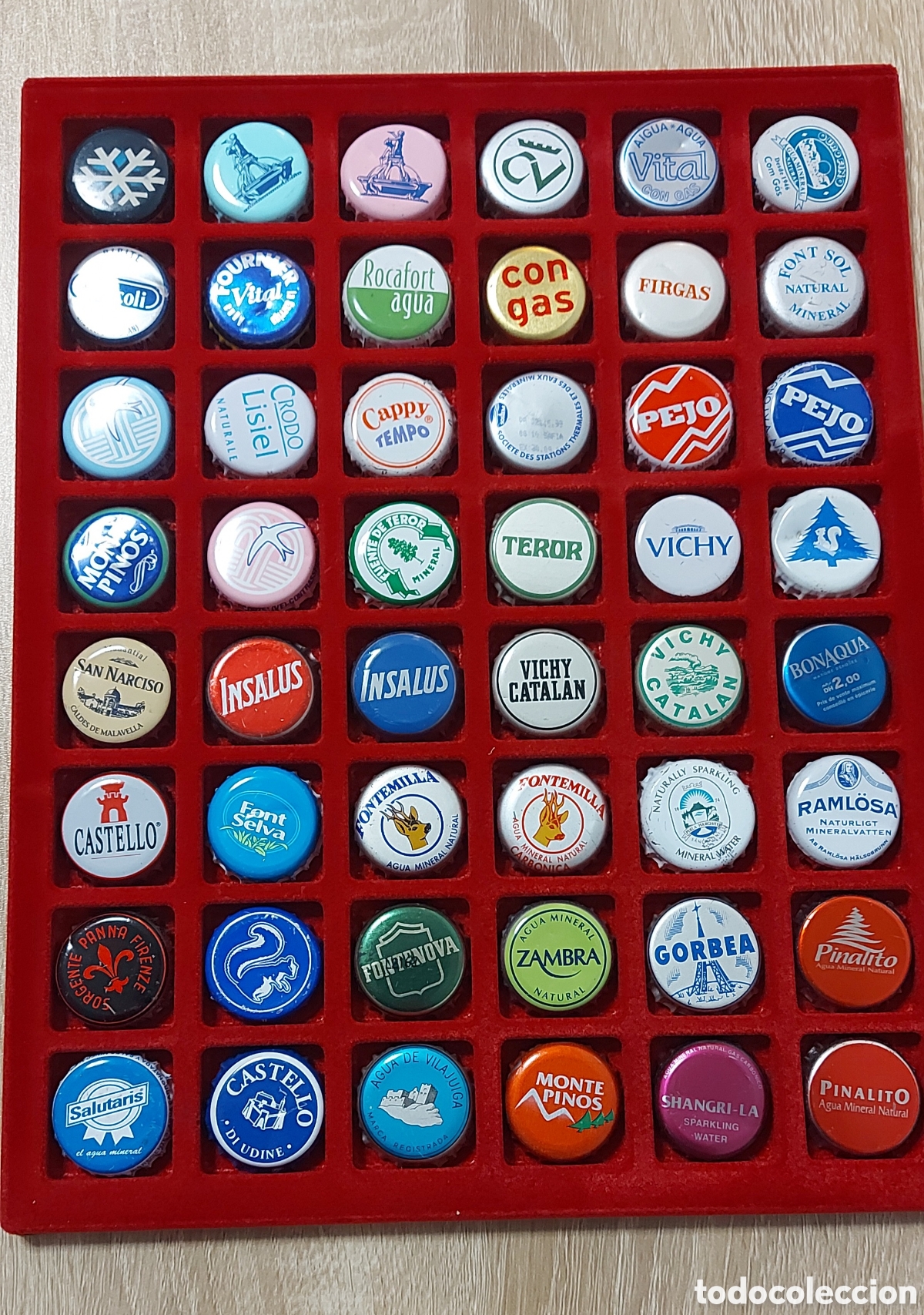 Otras Botellas y Bebidas Antiguas de colecci&oacute;n: Lote 192 chapas a&ntilde;os 1990-2000