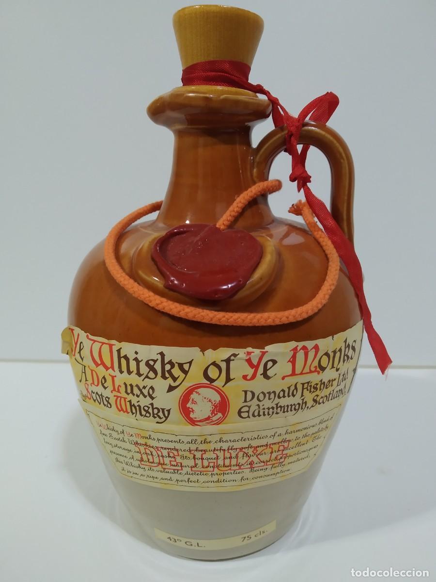 Otras Botellas y Bebidas Antiguas de colecci&oacute;n: YE WHISKY OF THE MONKS JARRA DE CER&Aacute;MICA VAC&Iacute;A