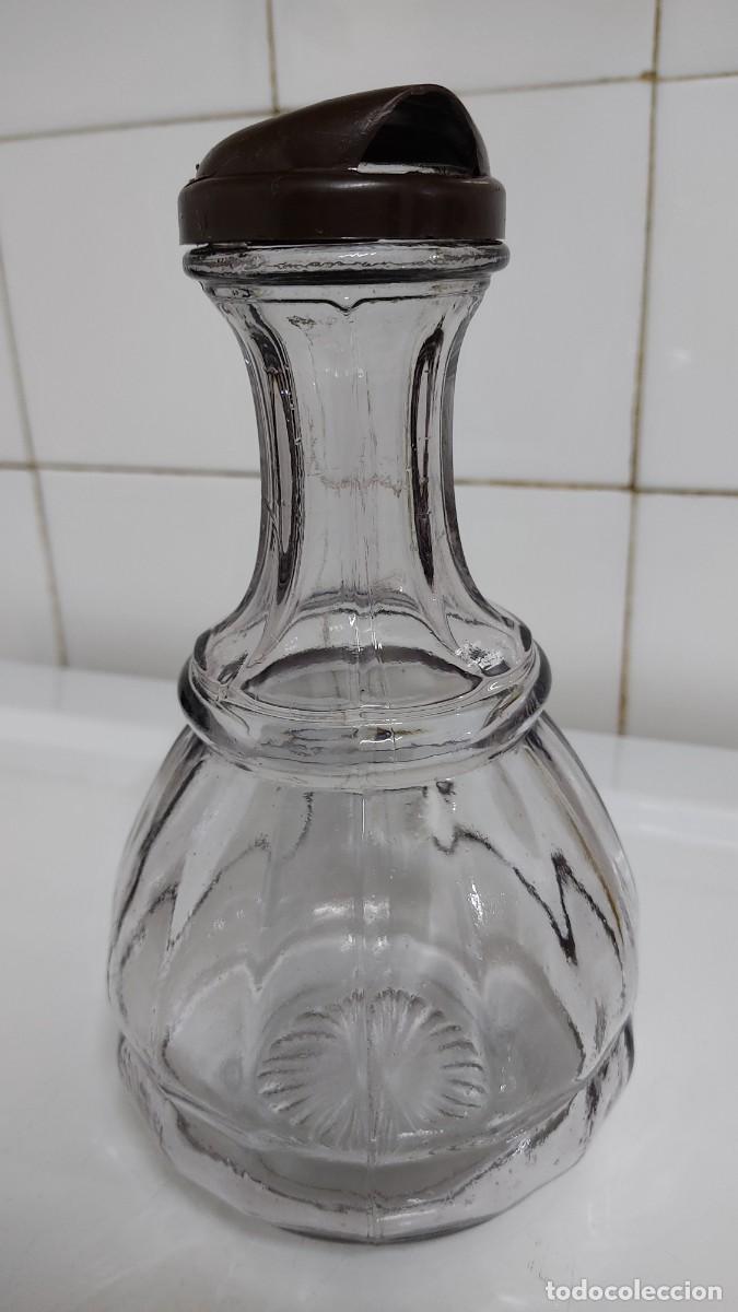 Otras Botellas y Bebidas Antiguas de colecci&oacute;n: Vintage jarra botella de cristal para servir el agua de los caf&eacute;s