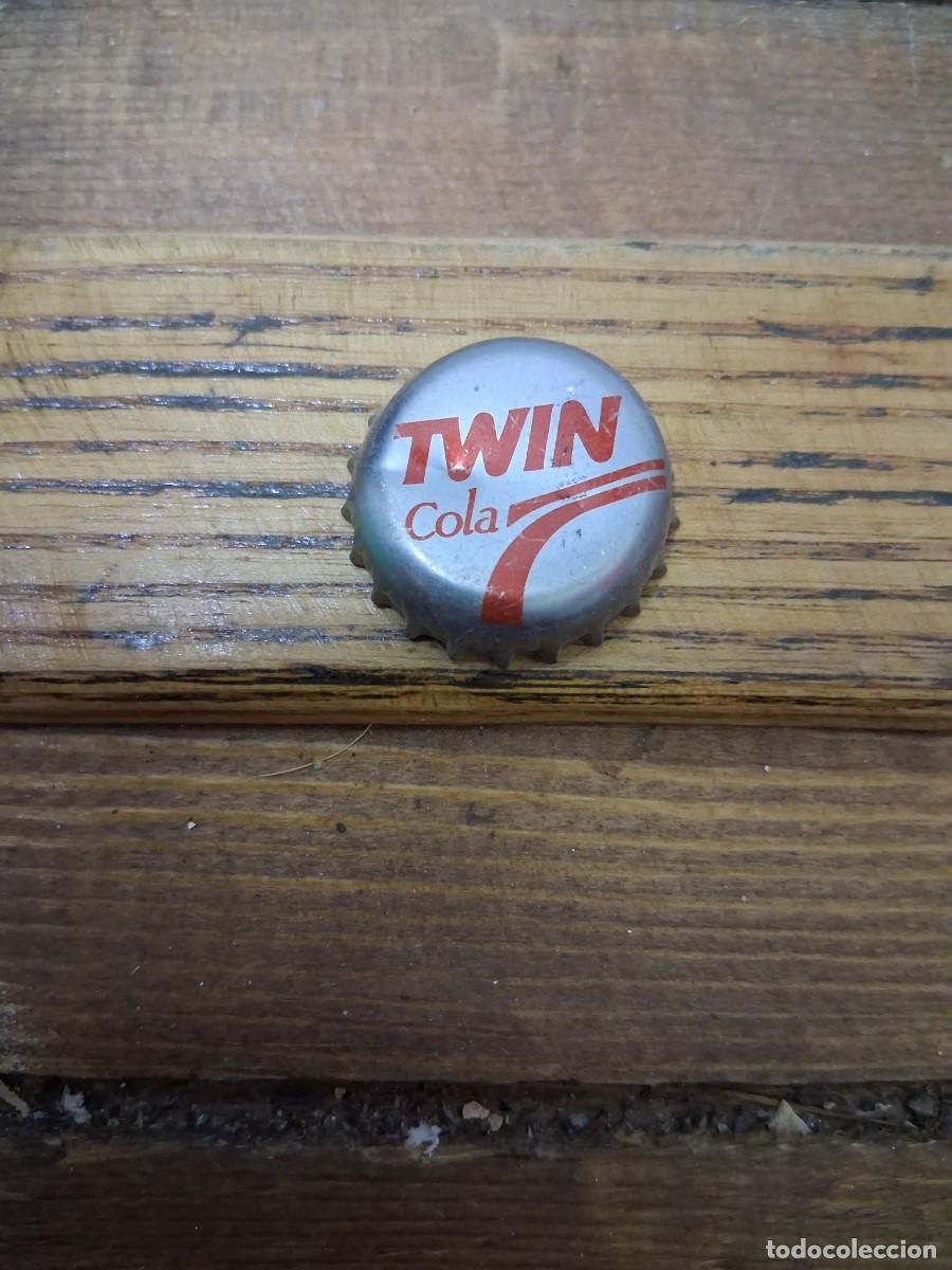 Otras Botellas y Bebidas Antiguas de colecci&oacute;n: Chapa de refesco TWIN cola de los a&ntilde;os 80