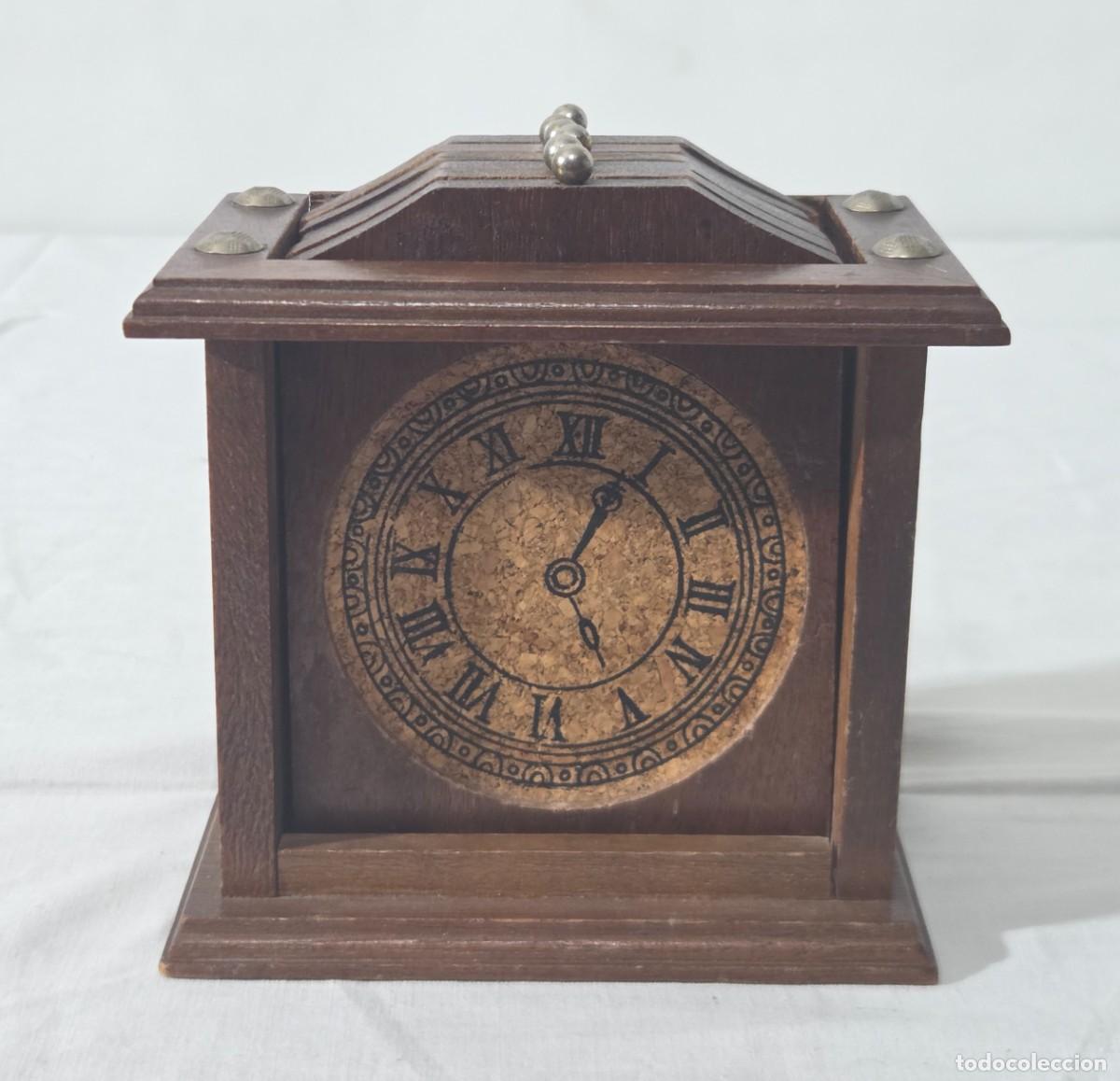 Otras Botellas y Bebidas Antiguas de colecci&oacute;n: Caja con 6 posavasos de madera de relojes