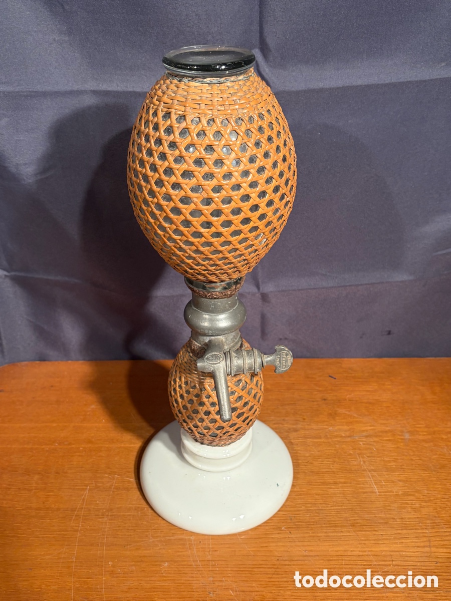 Otras Botellas y Bebidas Antiguas de colecci&oacute;n: ANTIGUO SIF&Oacute;N DE FARMACIA. DE DOS BOLAS Y Y REJILLA DE CA&Ntilde;A. S.XIX. BASE DE CER&Aacute;MICA