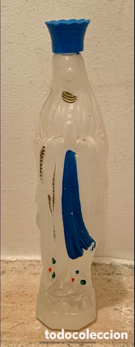 Otras Botellas y Bebidas Antiguas de colecci&oacute;n: Botella de pl&aacute;stico. Imagen de Virgen de Lourdes. A&ntilde;os 90.