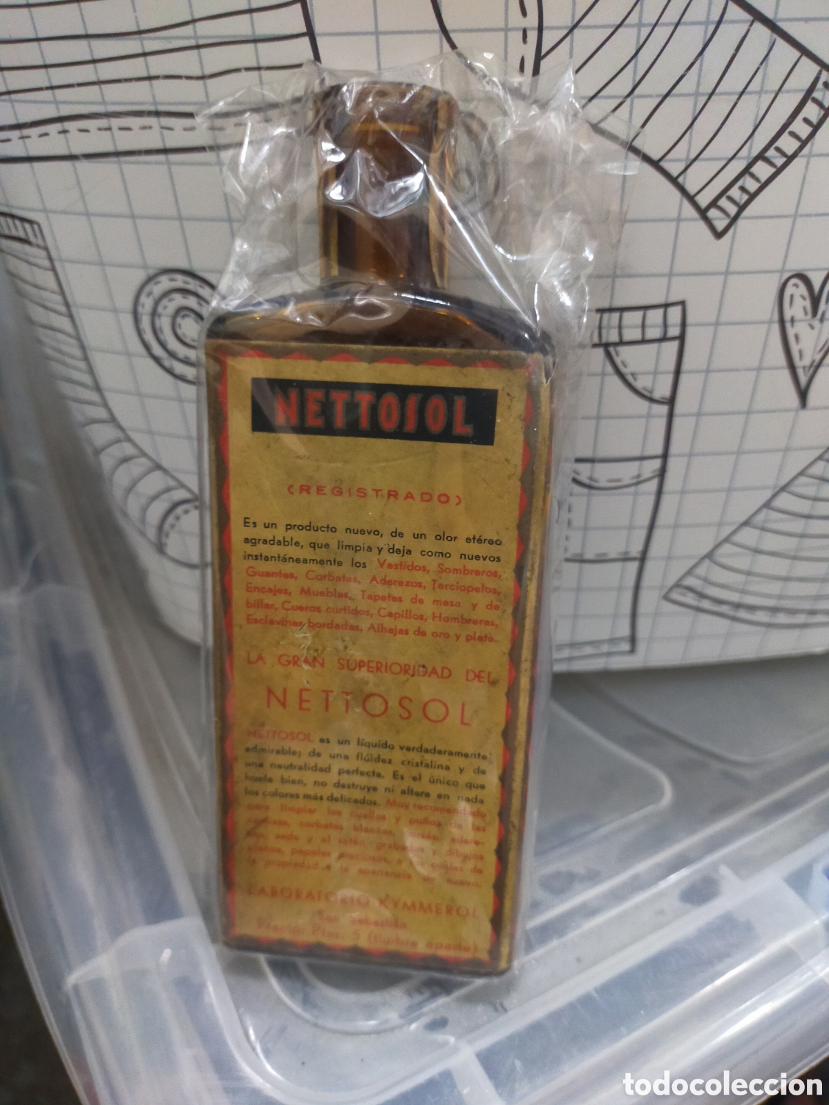Otras Botellas y Bebidas Antiguas de colecci&oacute;n: Botellita nettosol en buen estado