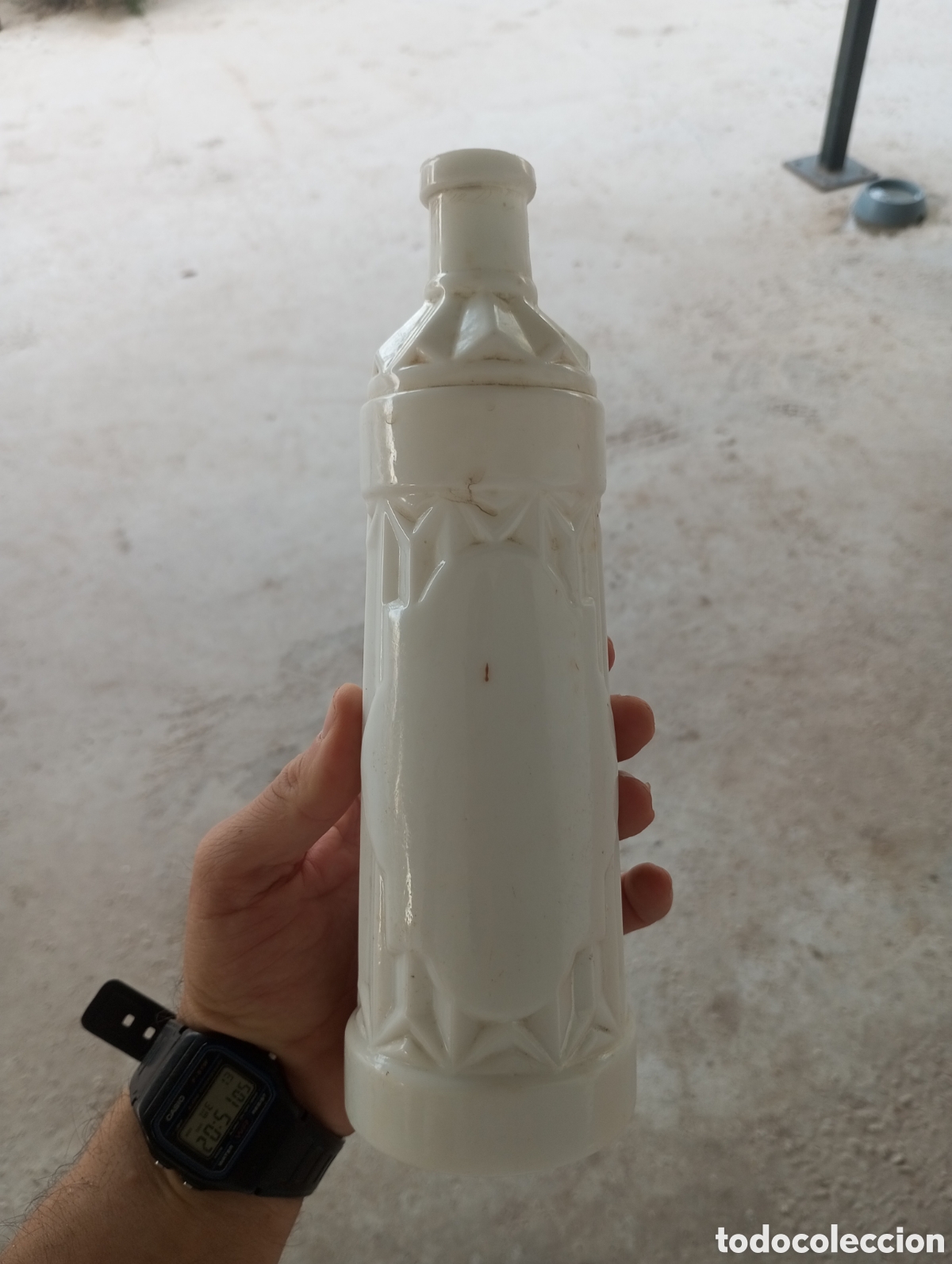 Otras Botellas y Bebidas Antiguas de colecci&oacute;n: Botella opalina destiler&iacute;as Garriga y CIA Badalona