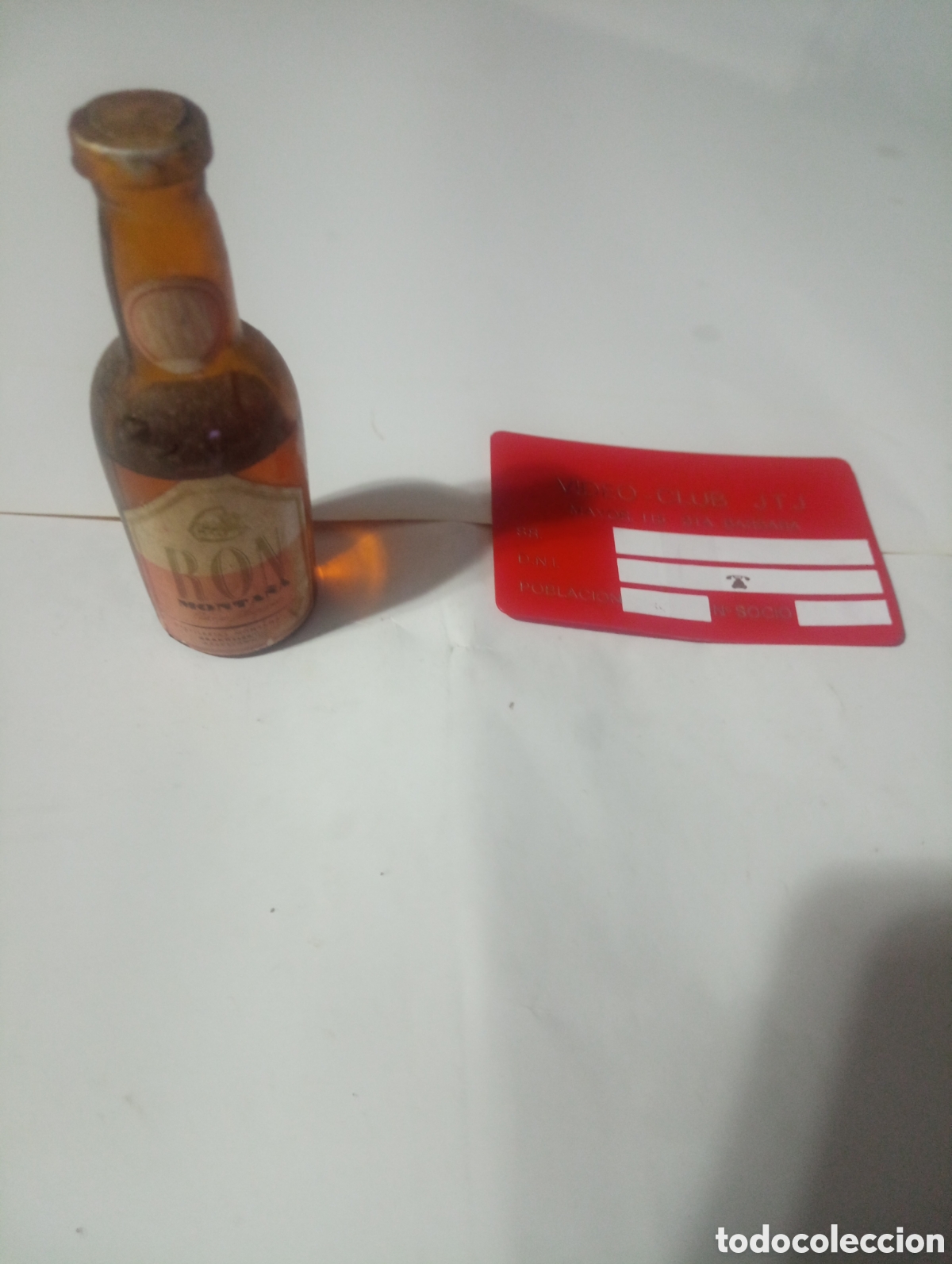 Otras Botellas y Bebidas Antiguas de colecci&oacute;n: Botell&iacute;n ron monta&ntilde;a