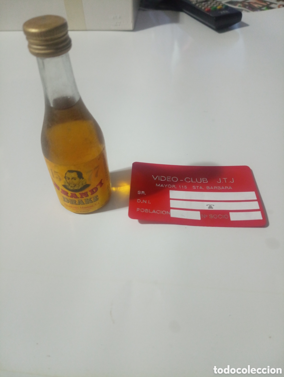 Otras Botellas y Bebidas Antiguas de colecci&oacute;n: Botell&iacute;n brandy drake