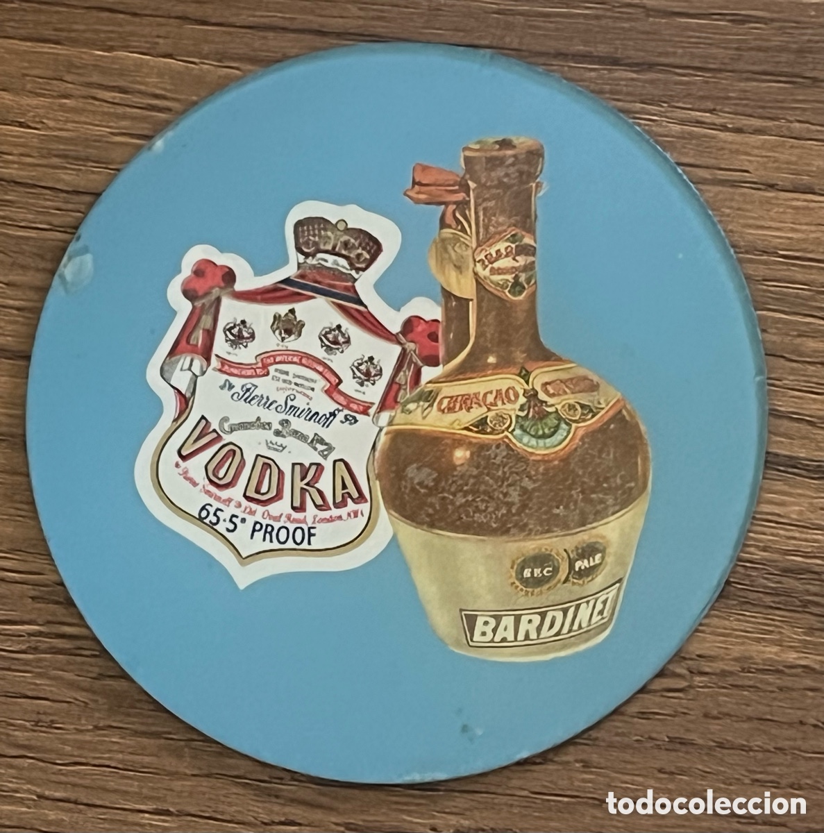 Otras botellas y bebidas antiguas de colecci&oacute;n: POSAVASOS CRISTAL: CURA&Ccedil;AO BARDINET Y VODKA SMIRNOFF