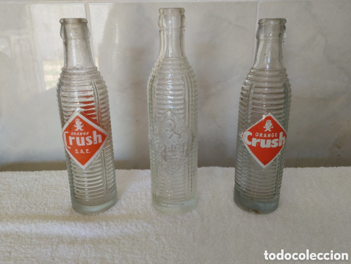 Otras botellas y bebidas antiguas de colecci&oacute;n: Lote de botellas Crush antiguas