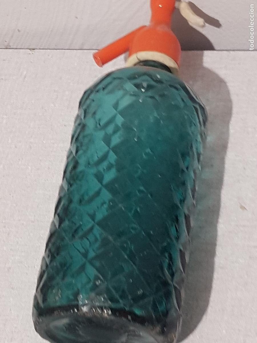 Otras botellas y bebidas antiguas de colecci&oacute;n: SIFON CRISTAL VERDE OSCURO RUMBO .DEFECTO EN LA BASE