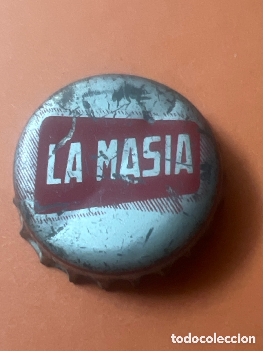 Otras botellas y bebidas antiguas de colecci&oacute;n: T4/X100/B6. Chapa corona la Masia corcho