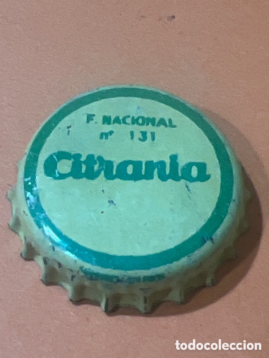 Otras botellas y bebidas antiguas de colecci&oacute;n: T4/X94/C2. Chapa Corona - Citrania Color Verde - CON CORCHO
