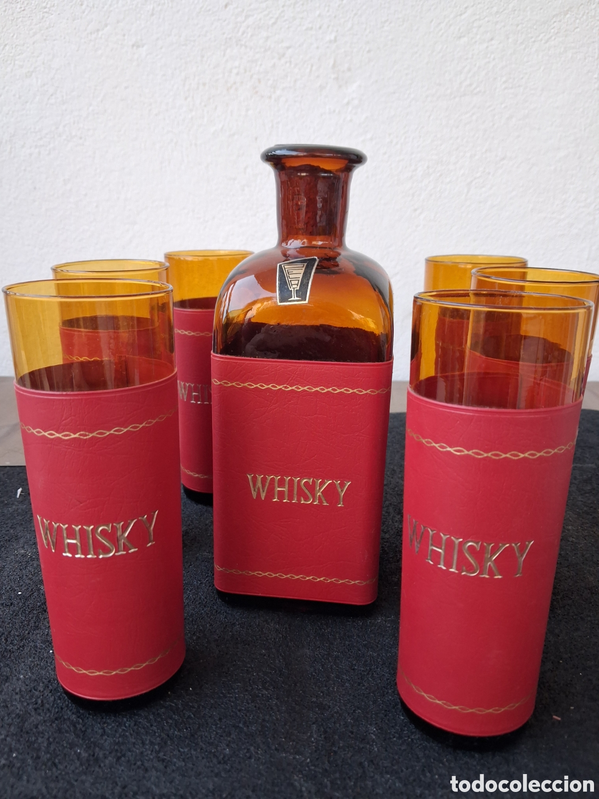 Otras botellas y bebidas antiguas de colecci&oacute;n: 6 Vasos de whisky color rojo