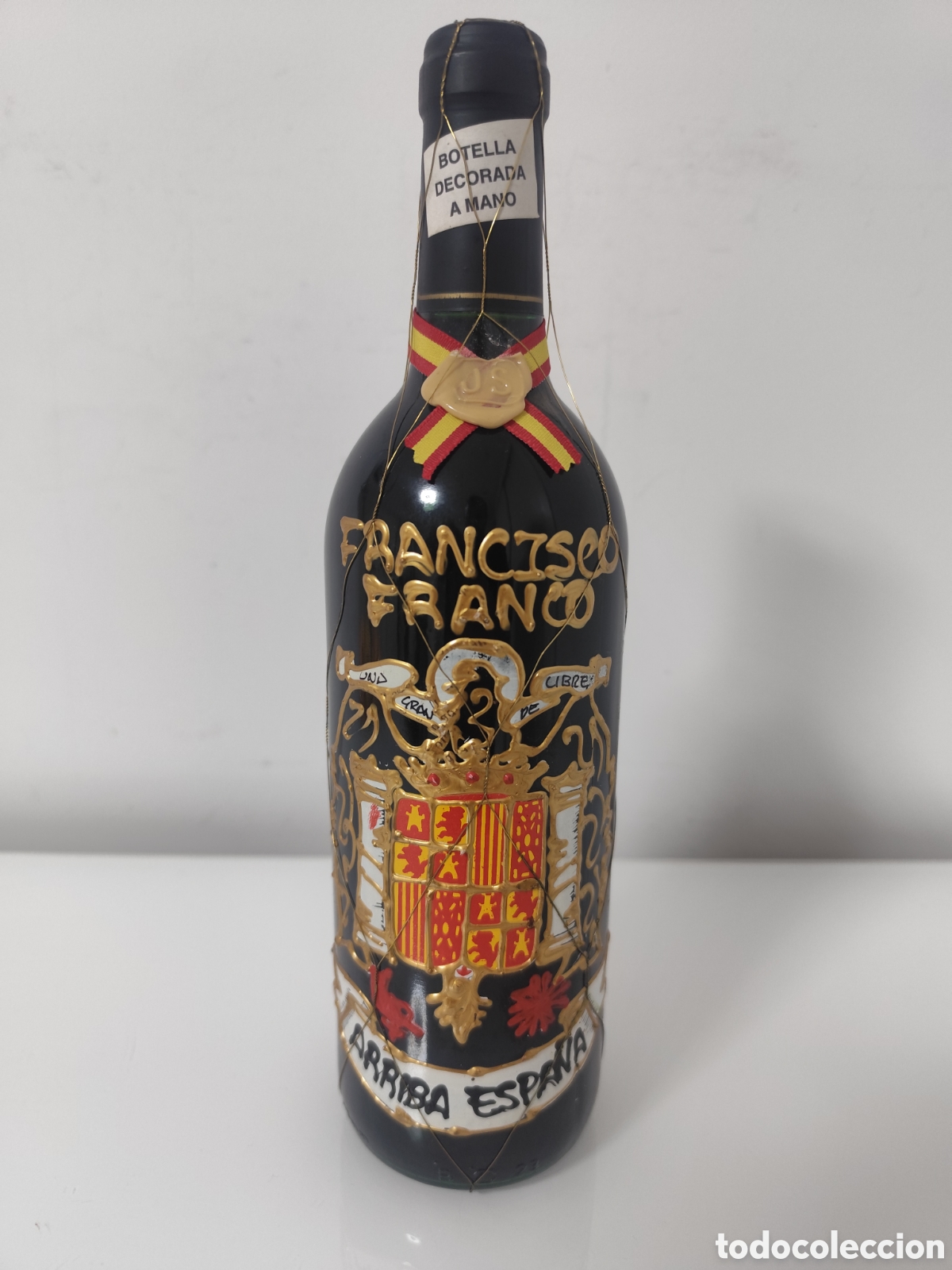 Collecting other Bottles and Drinks: BOTELLA VINO FRANCISCO FRANCO.- ARRIBA ESPA&Ntilde;A- DECORADA A MANO- COLECCIONISTAS