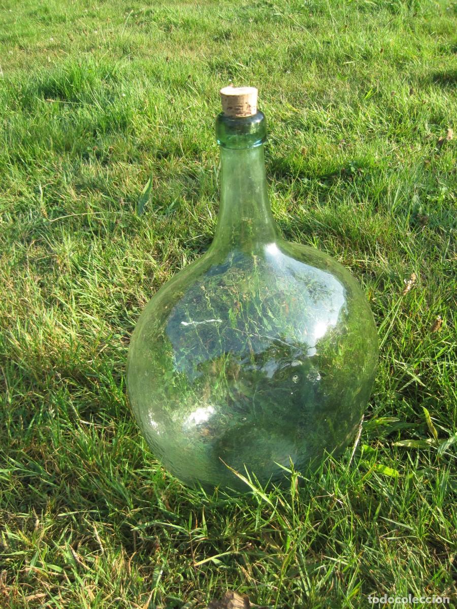 Otras botellas y bebidas antiguas de colecci&oacute;n: BONITA DAMAJUANA DE CRISTAL - FORMA OVALADA - GARRAFA - FRASCA