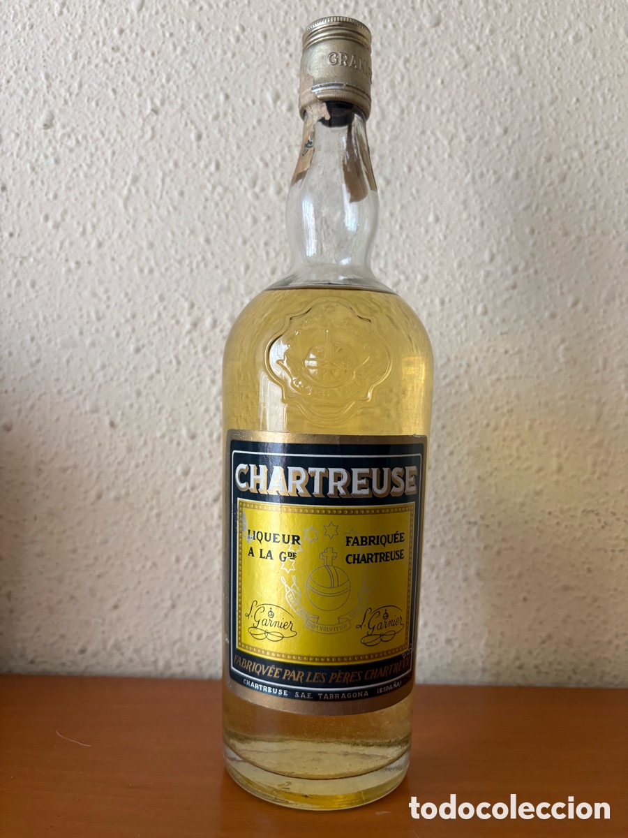 Otras botellas y bebidas antiguas de colecci&oacute;n: Licor Chartreuse original Tarragona