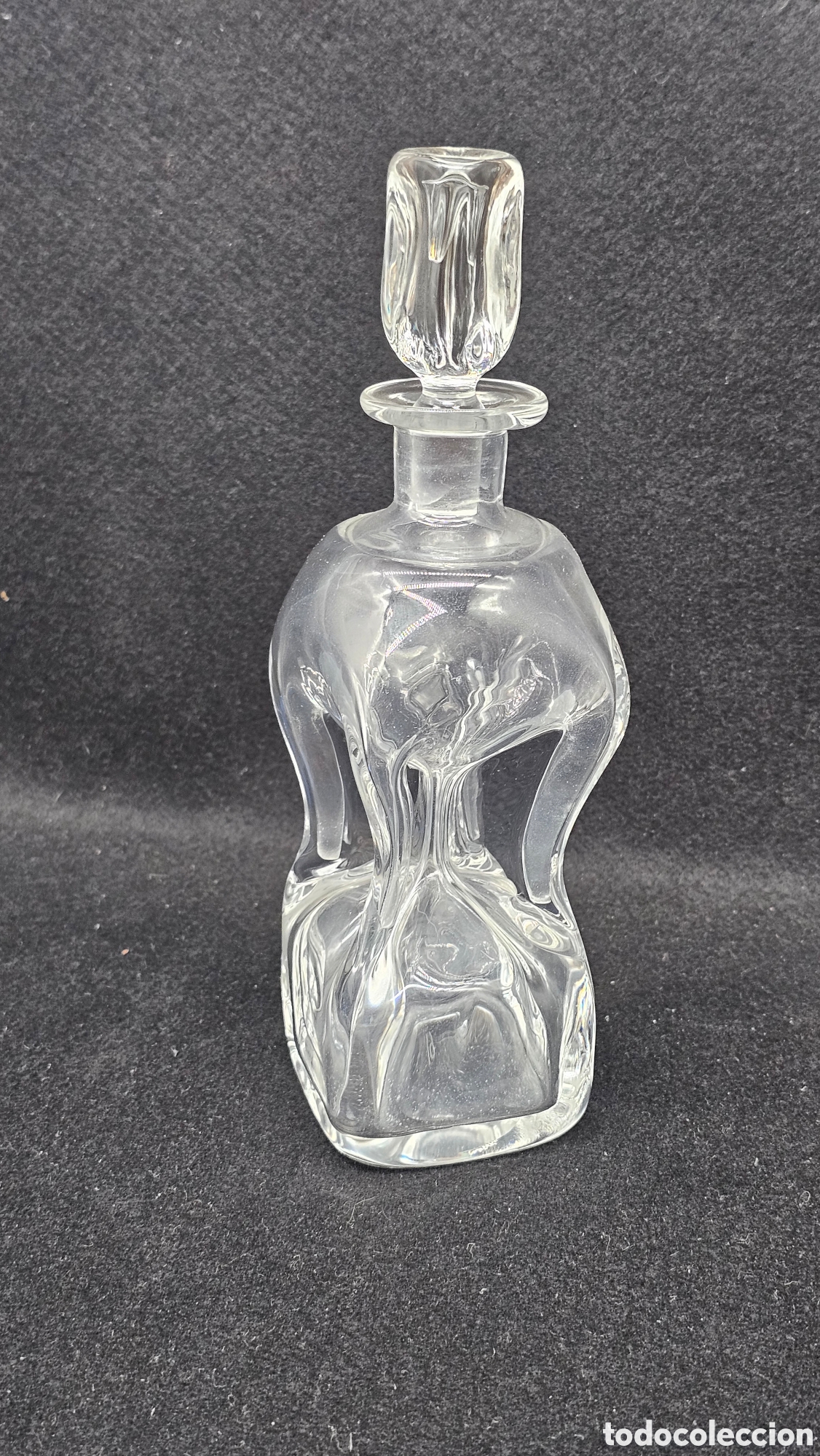 Otras botellas y bebidas antiguas de colecci&oacute;n: Antigua botella de cristal soplado con forma de reloj de arena