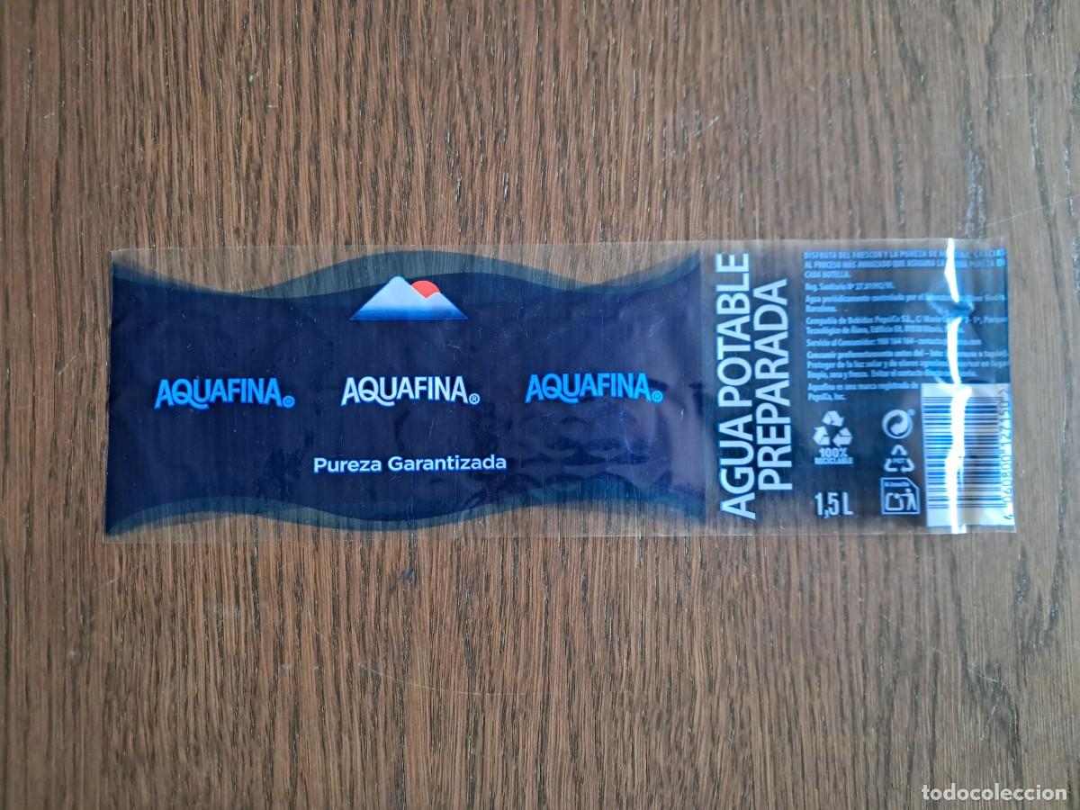 Otras botellas y bebidas antiguas de colecci&oacute;n: etiqueta de botella de agua, aquafina, agua potable preparada 1.5 litros.
