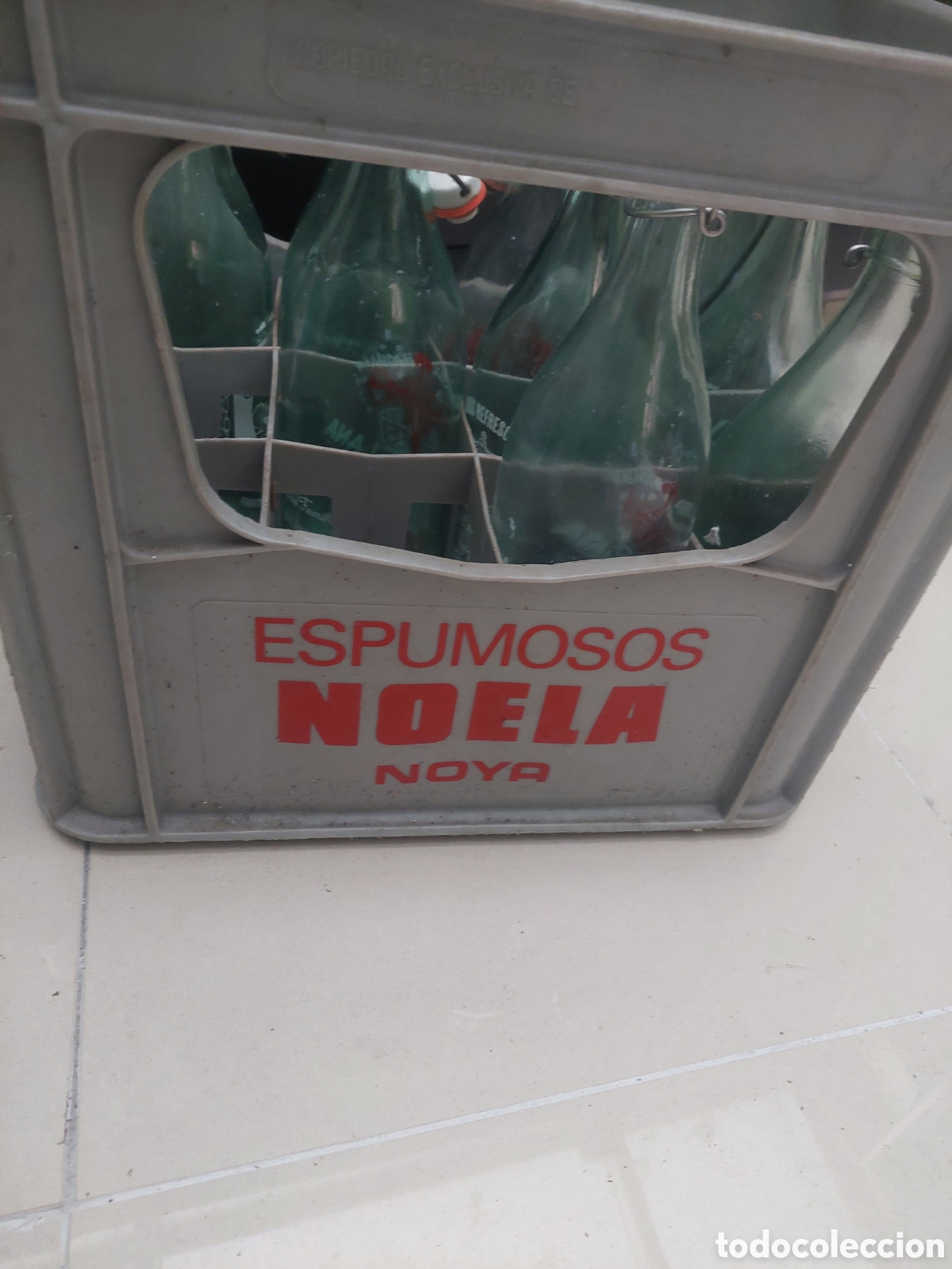 Otras botellas y bebidas antiguas de colecci&oacute;n: CAJA NOELIA NOYA ESPUMOSOS VACIA GASEOSAS LA CORU&Ntilde;A GALICIA