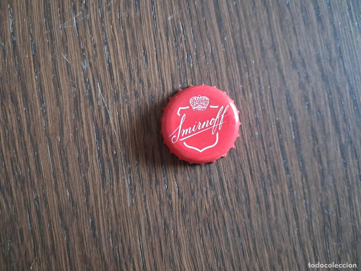 Otras botellas y bebidas antiguas de colecci&oacute;n: chapa tap&oacute;n corona de bebida alcoh&oacute;lica, Smirnoff ice.