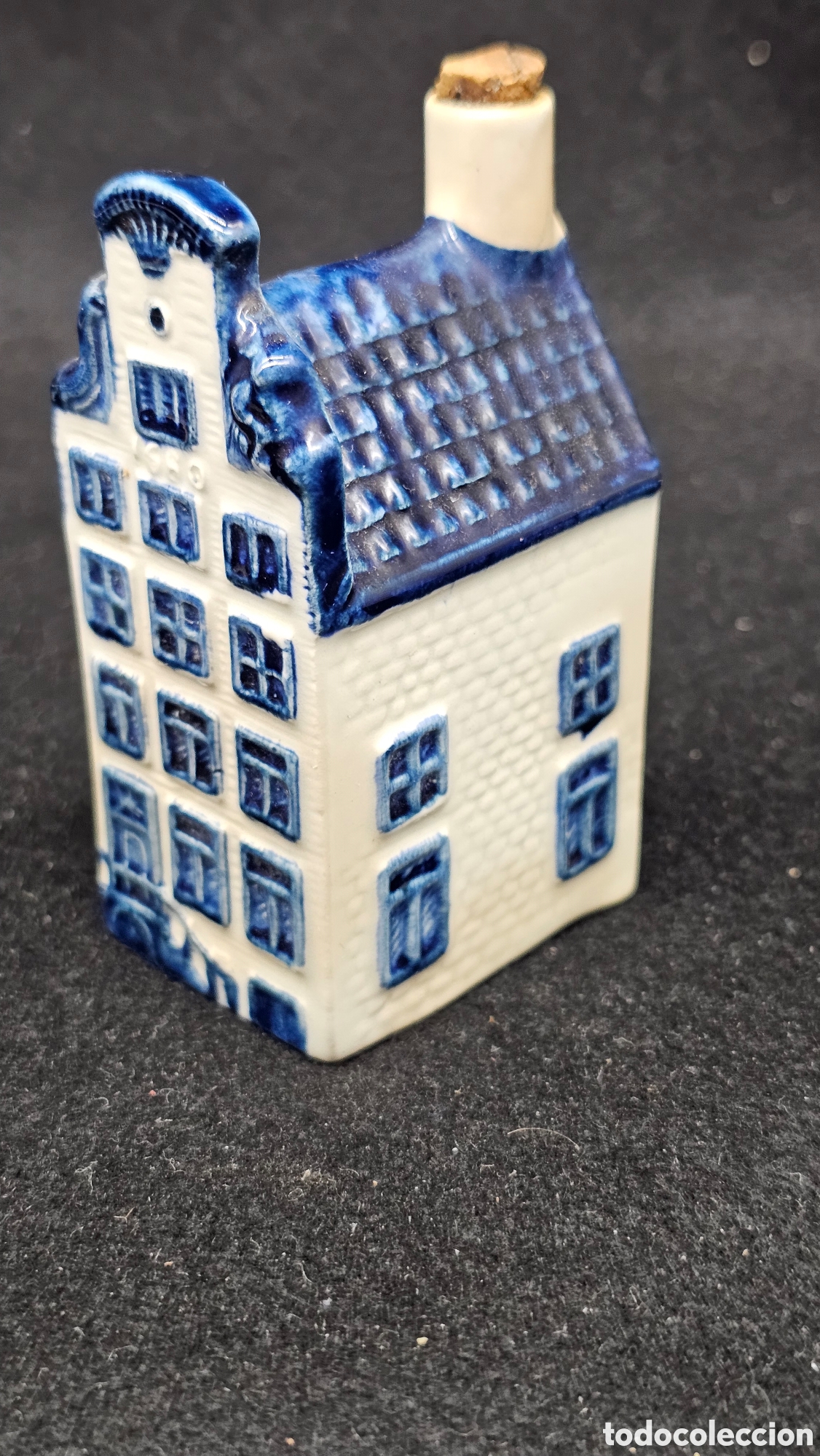 Otras botellas y bebidas antiguas de colecci&oacute;n: Antigua botella miniatura de cer&aacute;mica