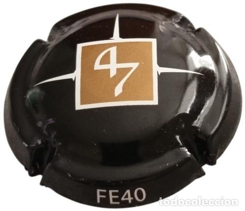 Otras botellas y bebidas antiguas de colecci&oacute;n: Francia Capsule Champagne Cap Champagne plaque muselet logo stylis&eacute; 47 RP955