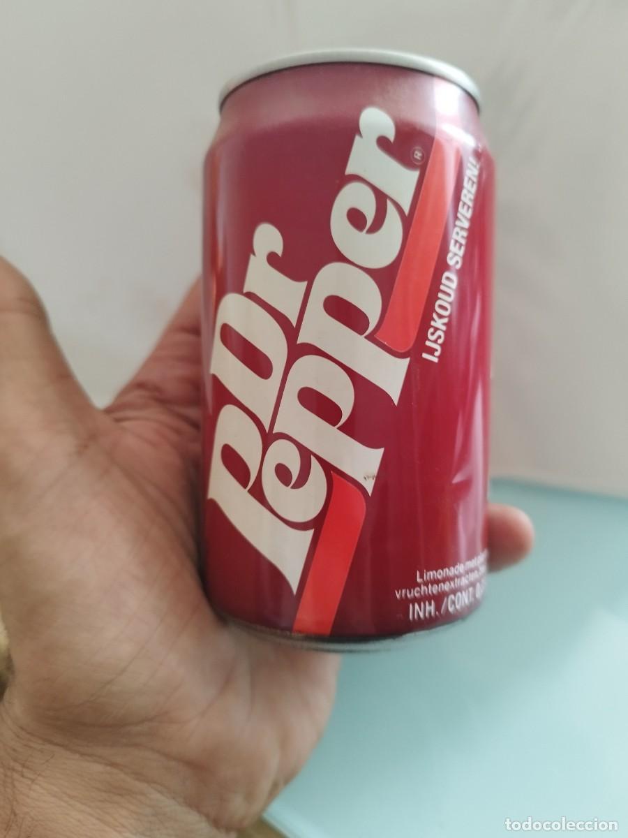 Otras botellas y bebidas antiguas de colecci&oacute;n: Lata vac&iacute;a de refresco de la marca Dr Pepper.