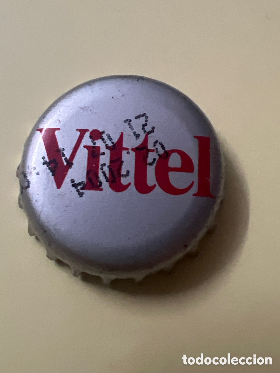 Otras botellas y bebidas antiguas de colecci&oacute;n: T4/X129/C3. CHAPA AGUA - FRANCIA - Vittel