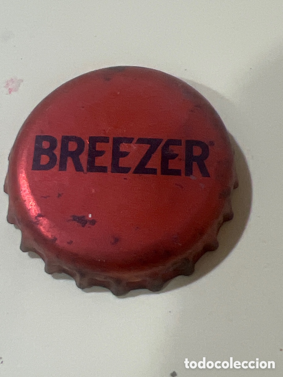Otras botellas y bebidas antiguas de colecci&oacute;n: T4/X128/O1. CHAPA - Bebida alcoh&oacute;lica - BREEZER - B&Eacute;LGICA