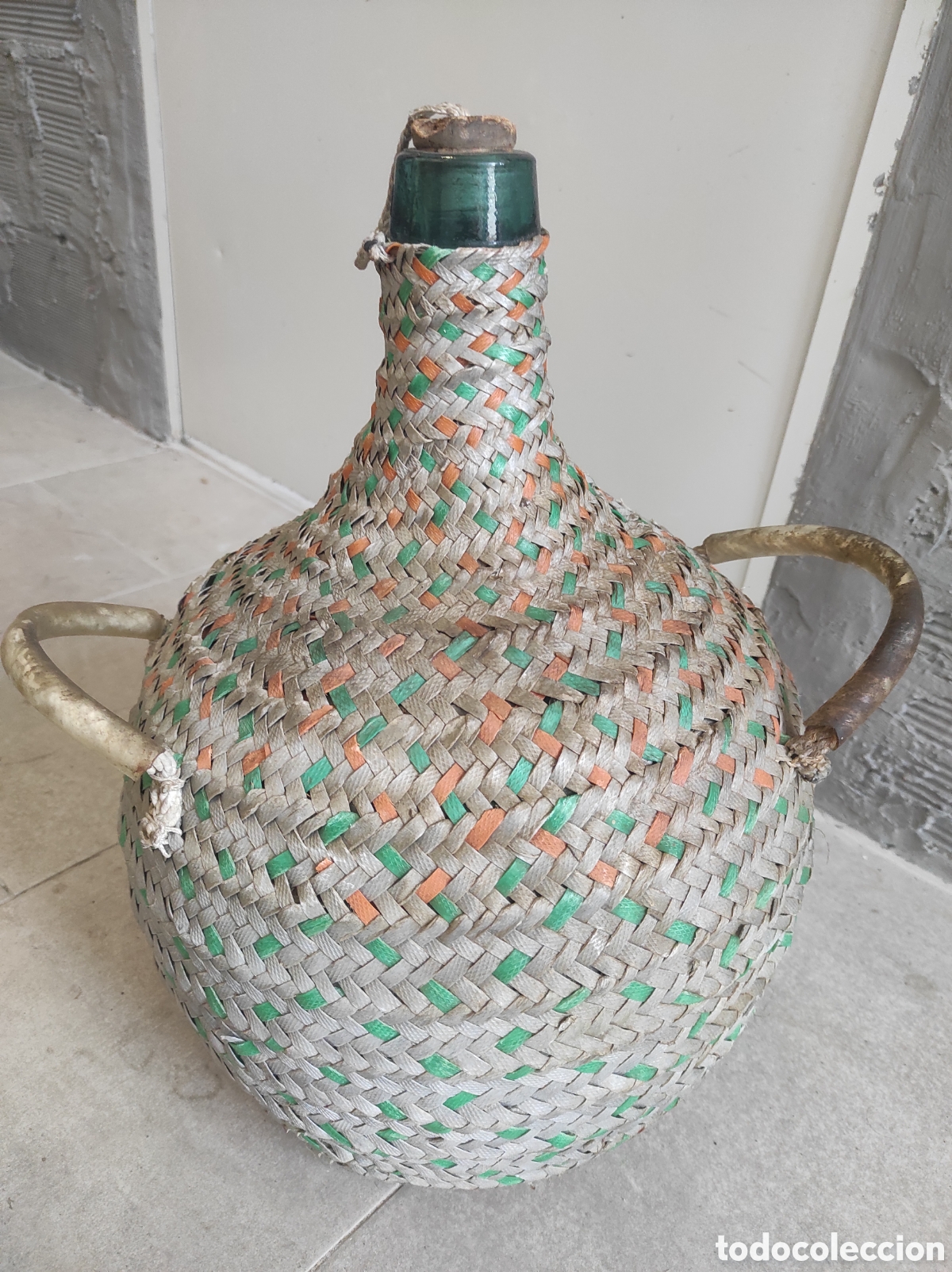 Otras botellas y bebidas antiguas de colecci&oacute;n: Damajuana antigua poco com&uacute;n