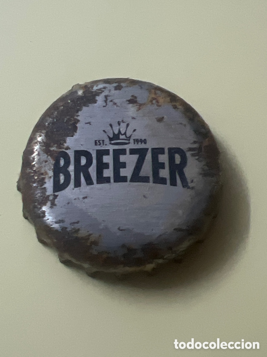 Otras botellas y bebidas antiguas de colecci&oacute;n: T4/X127/M2. CHAPA - Bebida alcoh&oacute;lica - Breezer Est. 1990 - -Varios pa&iacute;ses