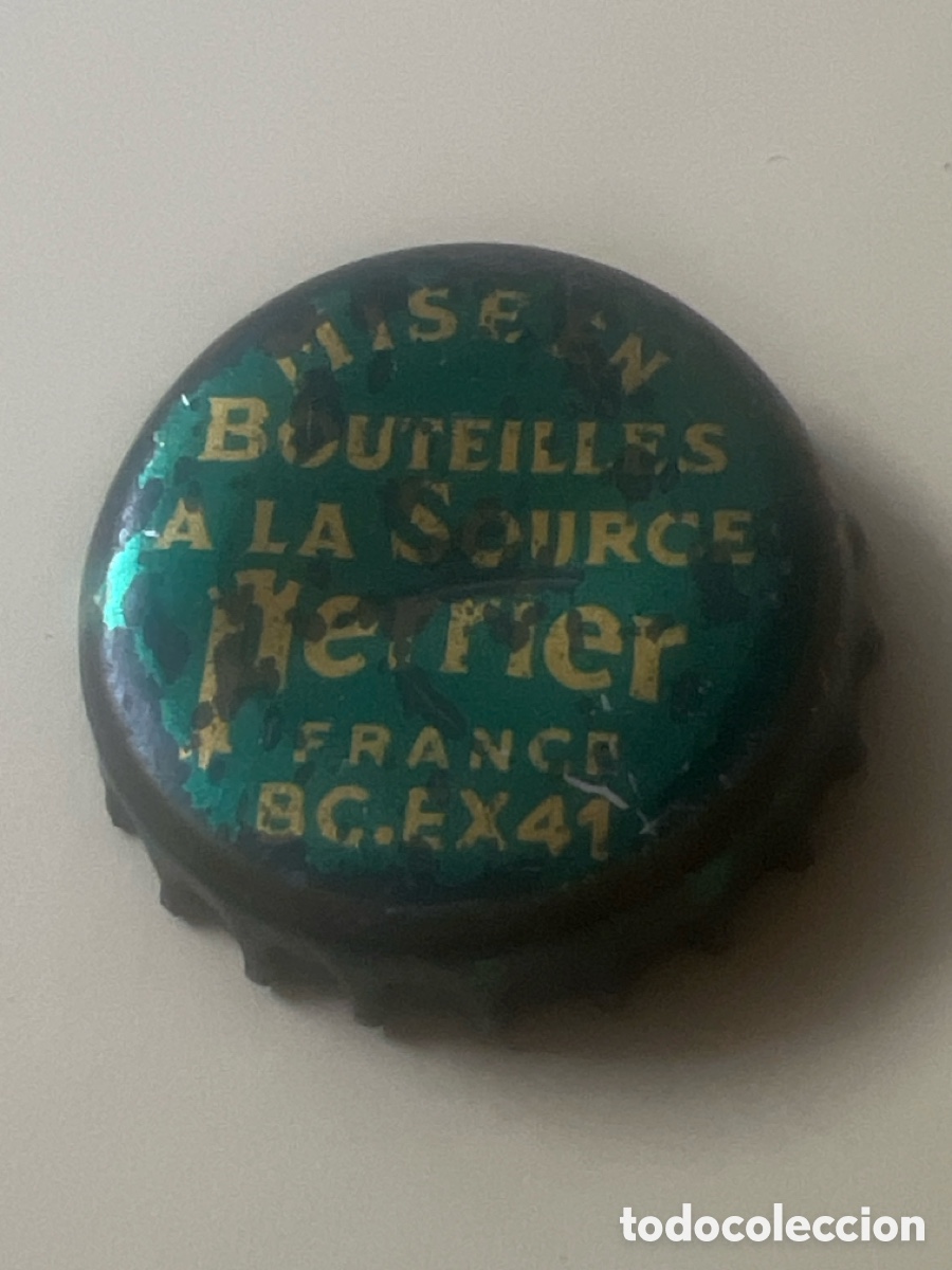 Otras botellas y bebidas antiguas de colecci&oacute;n: Q440. CHAPA AGUA - Perrier Mise en Bouteilles a la Source France BC.B136