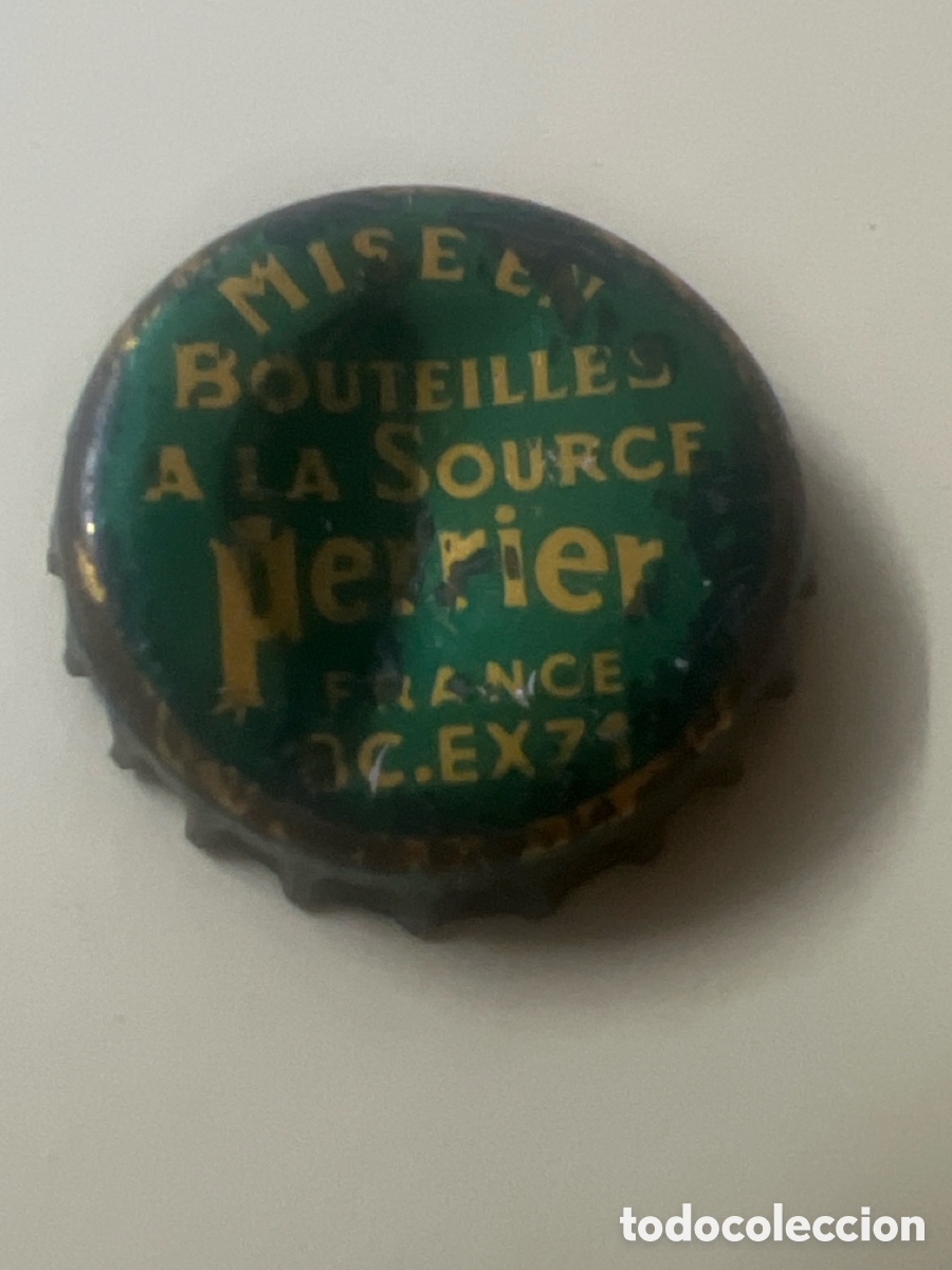 Otras botellas y bebidas antiguas de colecci&oacute;n: B264. CHAPA AGUA - Perrier Mise en Bouteilles a la Source France