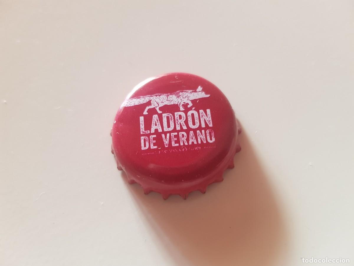 Otras botellas y bebidas antiguas de colecci&oacute;n: Chapa corona Tinto con lim&oacute;n Ladr&oacute;n de verano