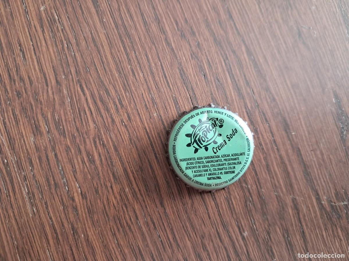 Otras botellas y bebidas antiguas de colecci&oacute;n: chapa tap&oacute;n corona de refresco de El Salvador, tropical, crema soda.