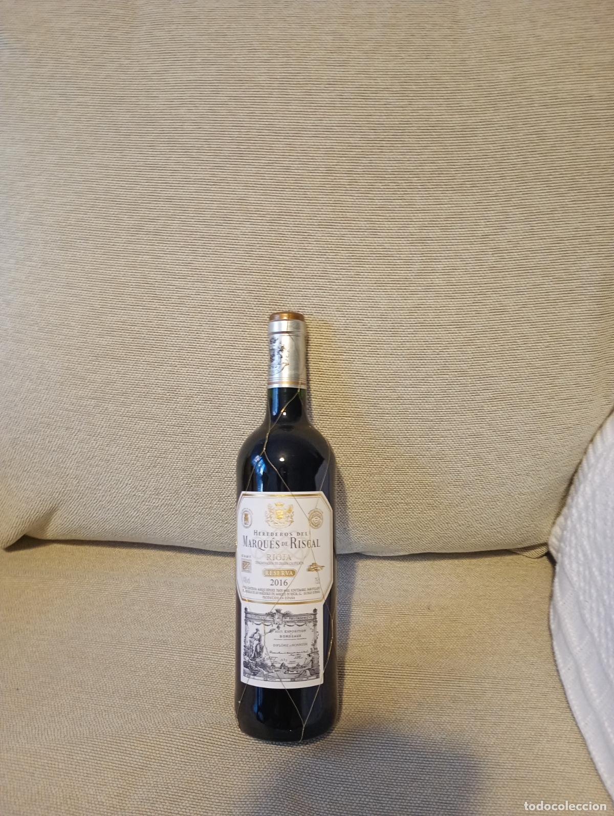 Otras botellas y bebidas antiguas de colecci&oacute;n: BOTELLA VINO RIOJA MARQUES DE RISCAL
