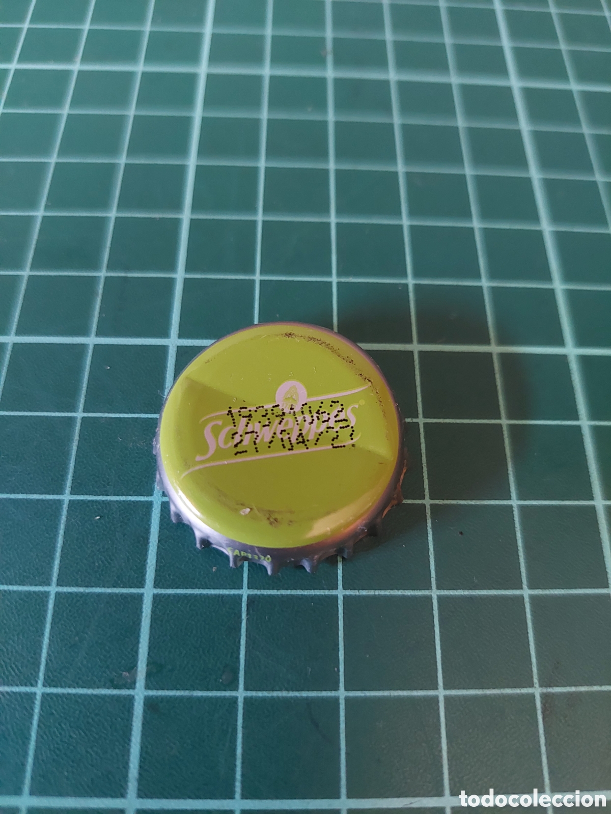 Otras botellas y bebidas antiguas de colecci&oacute;n: CHAPA SCHWEPPES botella