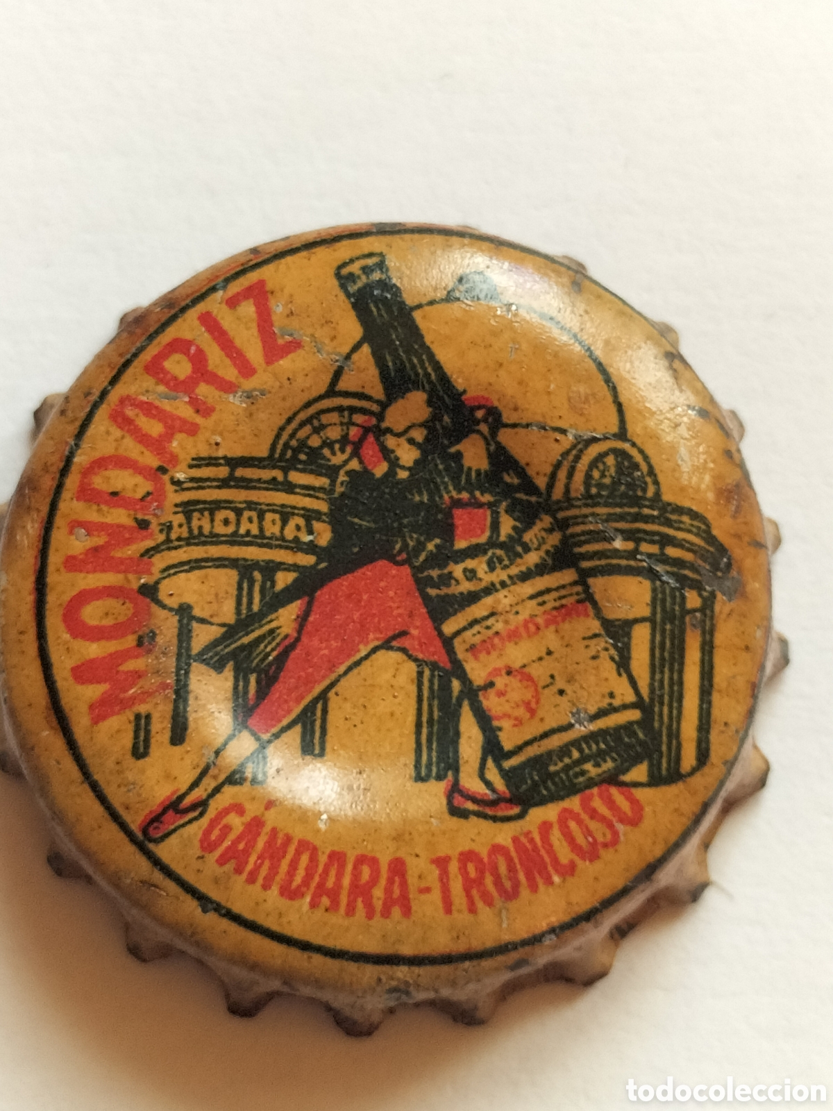 Otras botellas y bebidas antiguas de colecci&oacute;n: Mondariz. Chapa/Tap&oacute;n de Agua de Mondariz. Color Amarillo.
