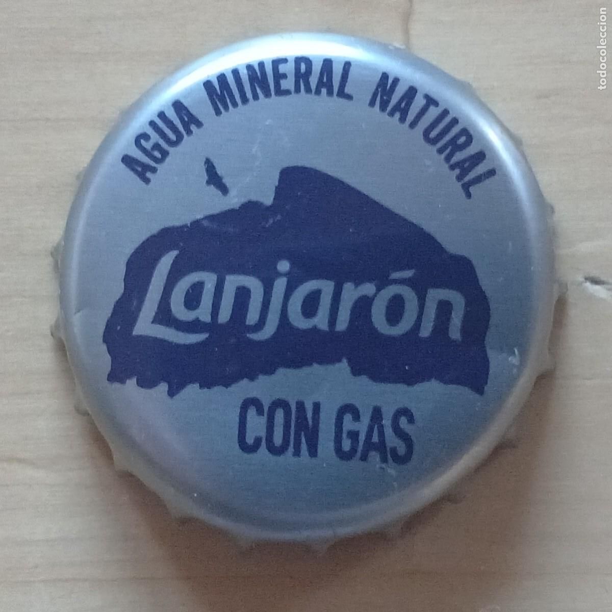 Otras botellas y bebidas antiguas de colecci&oacute;n: Chapa tapon corona, agua con gas LANJARON