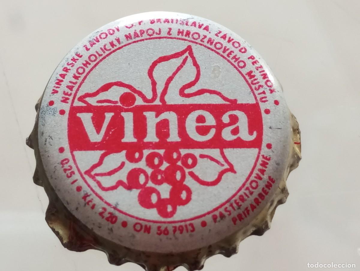 Otras botellas y bebidas antiguas de colecci&oacute;n: Chapa tap&oacute;n corona de la bebida 'checoslovaca' VINEA